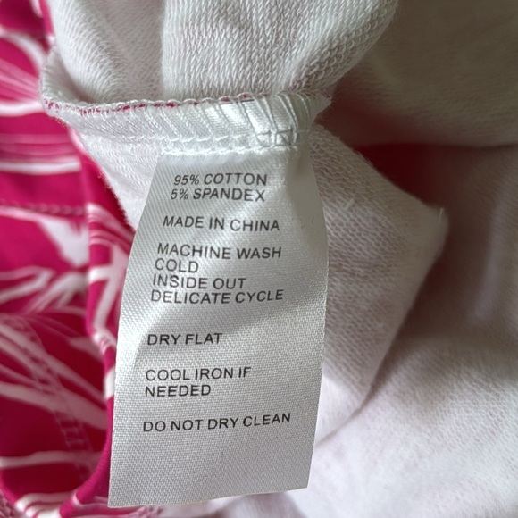 NWT TRACY NEGOSHIAN pullover size M pink white floral 3/4 zip pocket - Picture 8 of 8